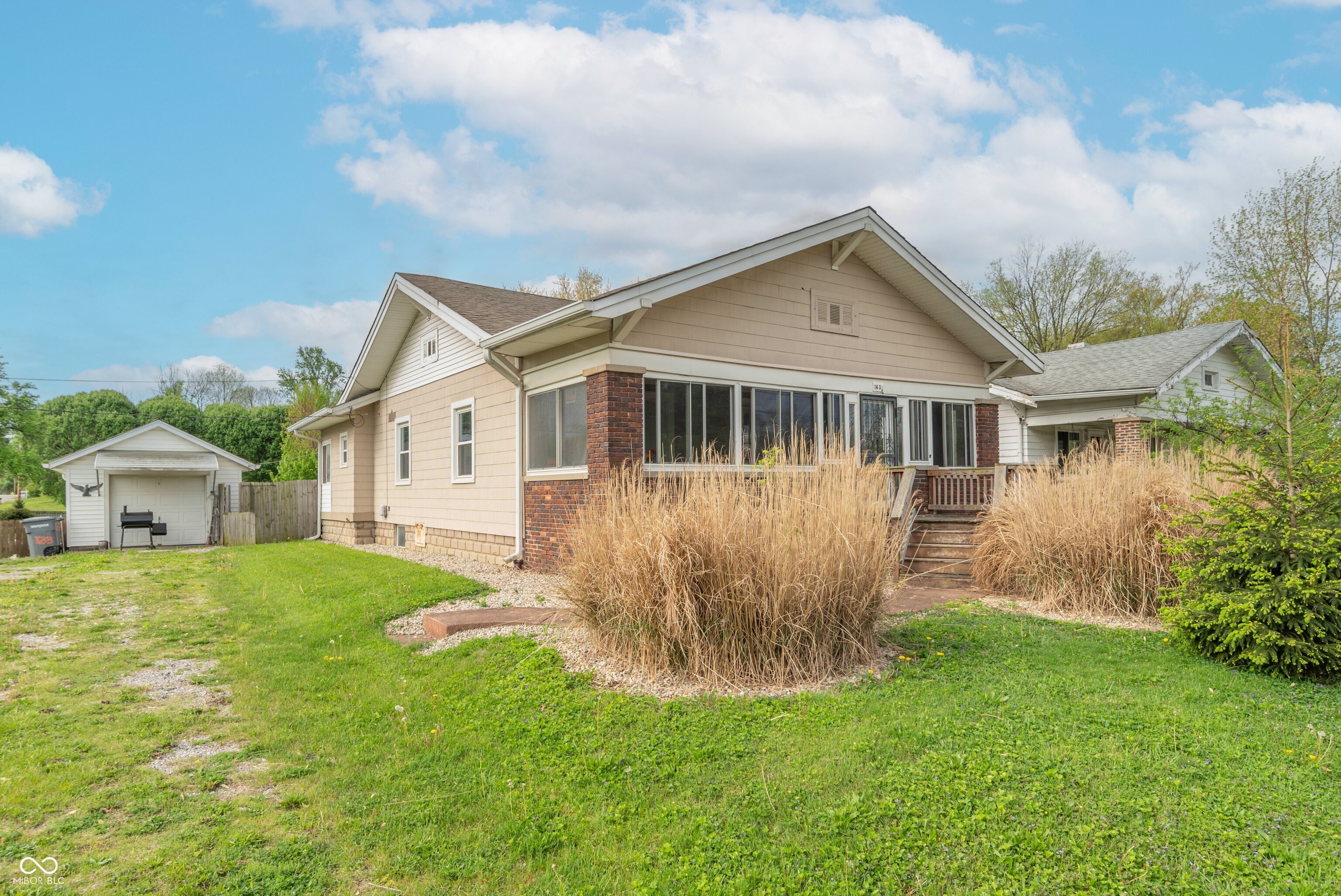 1633 E Thompson Road Indianapolis IN 46227