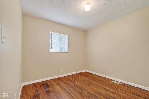 1023 S Worth Avenue Indianapolis IN 46241