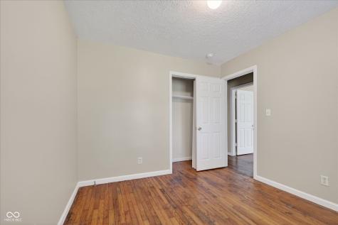 1023 S Worth Avenue Indianapolis IN 46241