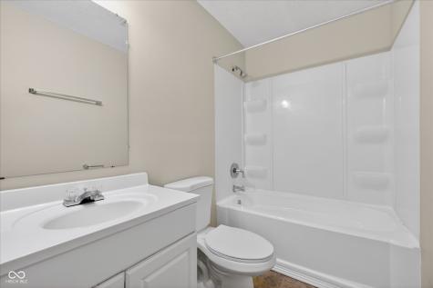 1023 S Worth Avenue Indianapolis IN 46241