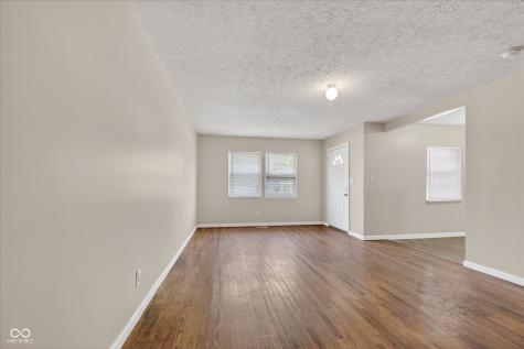 1023 S Worth Avenue Indianapolis IN 46241