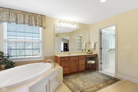 9207 Rocky Cay Court Zionsville IN 46077