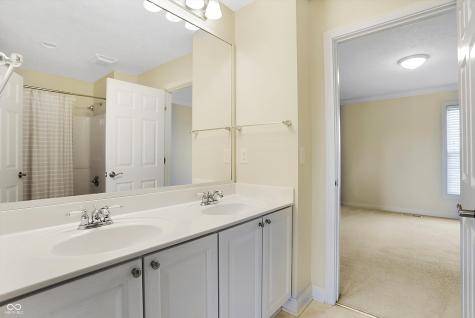 9207 Rocky Cay Court Zionsville IN 46077