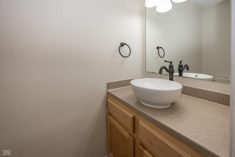 1225 Dale Hollow Drive Indianapolis IN 46229