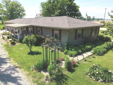 808 N 700 E Franklin IN 46131