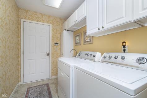 11697 Whisper Bay Court Carmel IN 46033