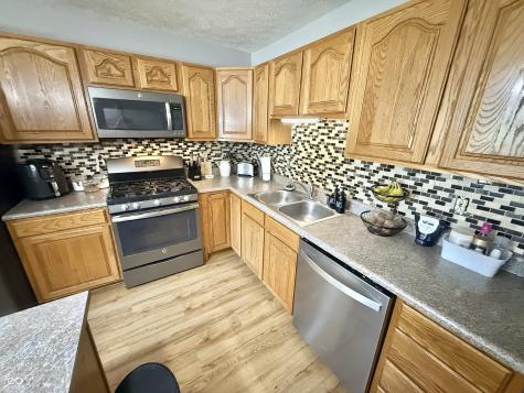 1251 Pin Oak Circle Seymour IN 47274