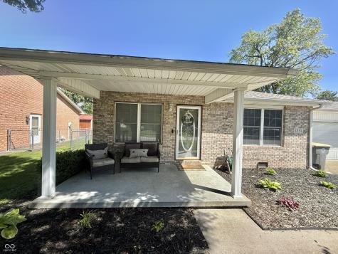 1251 Pin Oak Circle Seymour IN 47274