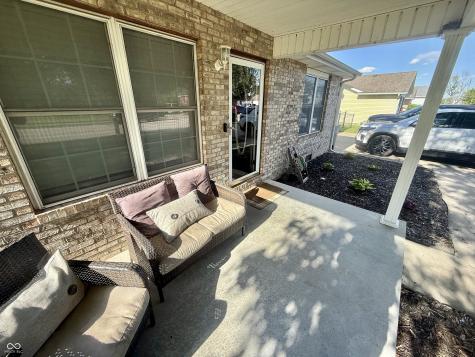 1251 Pin Oak Circle Seymour IN 47274