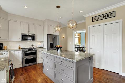 4932 Willow Ridge Court Zionsville IN 46077
