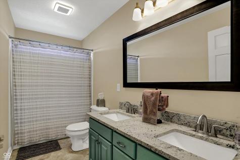 4932 Willow Ridge Court Zionsville IN 46077