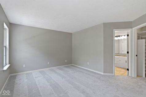 10880 Washington Bay Drive Fishers IN 46037