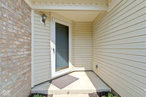 10880 Washington Bay Drive Fishers IN 46037