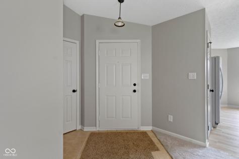 10880 Washington Bay Drive Fishers IN 46037