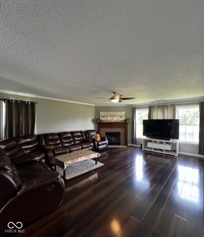 585 Fireside Drive Greenwood IN 46143