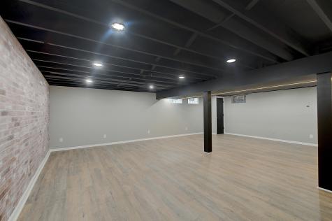 8609 Royal Meadow Drive Indianapolis IN 46217