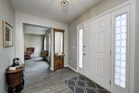 6726 Hollingsworth Drive Indianapolis IN 46268