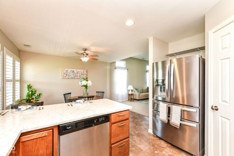6236 N Woods Edge Court Mccordsville IN 46055