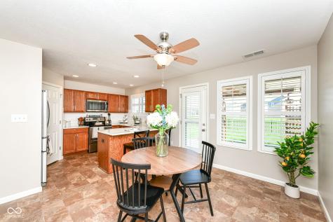 6236 N Woods Edge Court Mccordsville IN 46055
