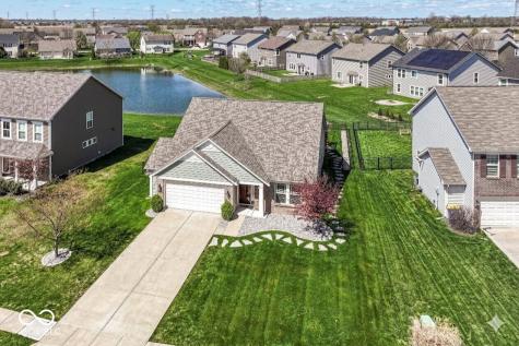 6236 N Woods Edge Court Mccordsville IN 46055