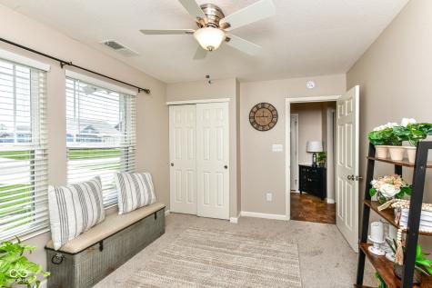 6236 N Woods Edge Court Mccordsville IN 46055