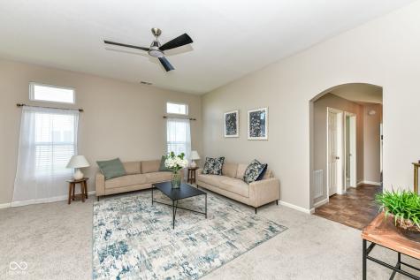 6236 N Woods Edge Court Mccordsville IN 46055