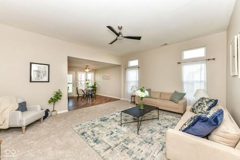 6236 N Woods Edge Court Mccordsville IN 46055