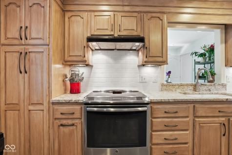 9605 Lincoln Boulevard Carmel IN 46280