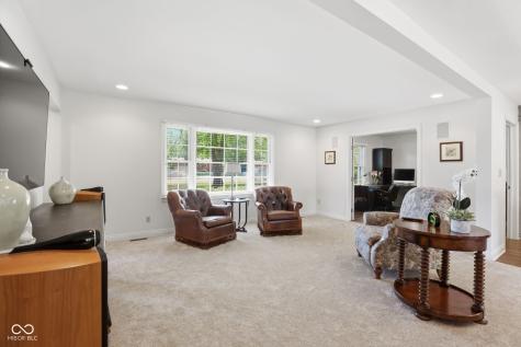 9605 Lincoln Boulevard Carmel IN 46280