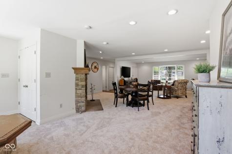 9605 Lincoln Boulevard Carmel IN 46280