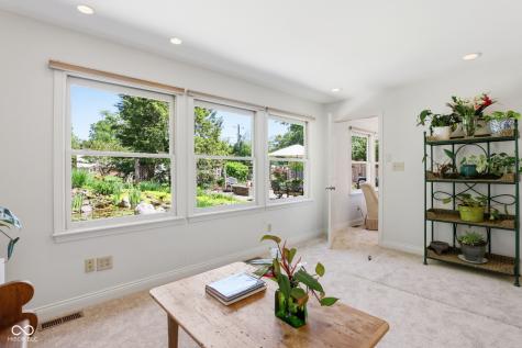 9605 Lincoln Boulevard Carmel IN 46280