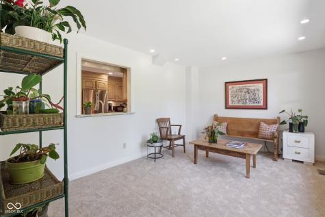 9605 Lincoln Boulevard Carmel IN 46280