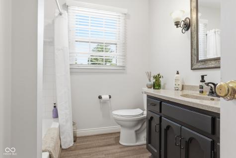 9605 Lincoln Boulevard Carmel IN 46280