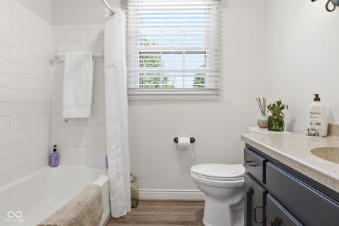 9605 Lincoln Boulevard Carmel IN 46280