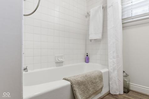 9605 Lincoln Boulevard Carmel IN 46280