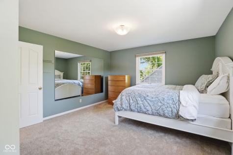 9605 Lincoln Boulevard Carmel IN 46280