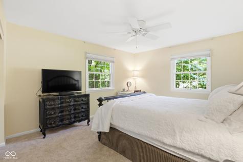 9605 Lincoln Boulevard Carmel IN 46280