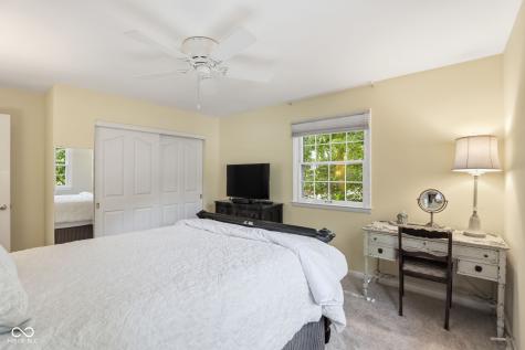 9605 Lincoln Boulevard Carmel IN 46280
