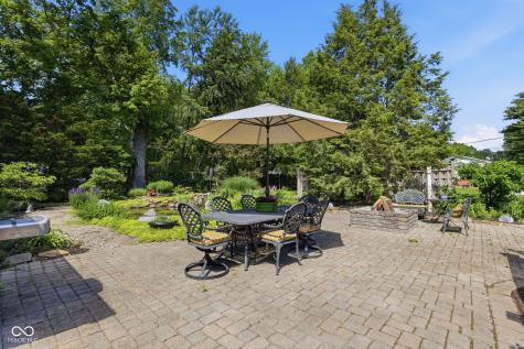 9605 Lincoln Boulevard Carmel IN 46280
