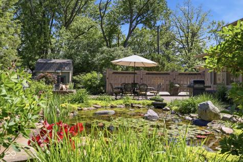 9605 Lincoln Boulevard Carmel IN 46280