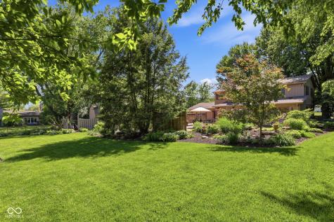 9605 Lincoln Boulevard Carmel IN 46280