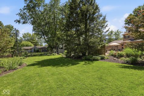 9605 Lincoln Boulevard Carmel IN 46280