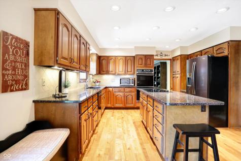 11469 Valley Meadow Drive Zionsville IN 46077