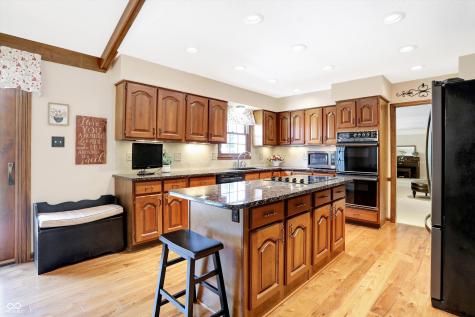11469 Valley Meadow Drive Zionsville IN 46077