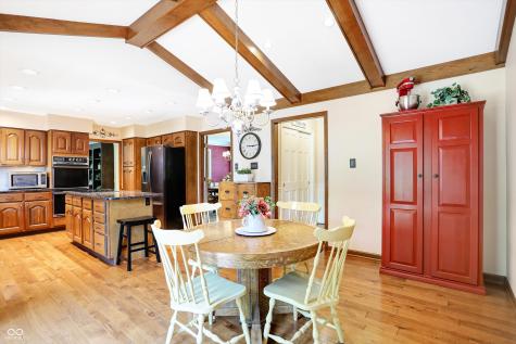 11469 Valley Meadow Drive Zionsville IN 46077