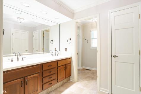 11469 Valley Meadow Drive Zionsville IN 46077