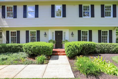 11469 Valley Meadow Drive Zionsville IN 46077