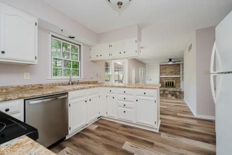 11975 Glen Cove Drive Indianapolis IN 46236