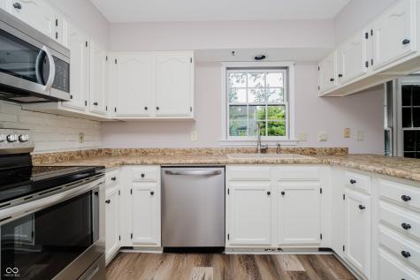 11975 Glen Cove Drive Indianapolis IN 46236
