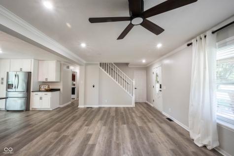 9861 Oakleaf Way Mccordsville IN 46055